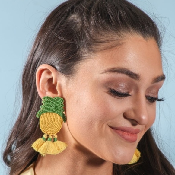 PINEAPPLE BEADED EARRINGS!!PINEAPPLE BEADED EARRIN - Picture 1 of 3